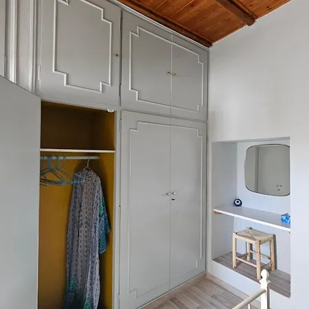 Domus Marzou Limanaki