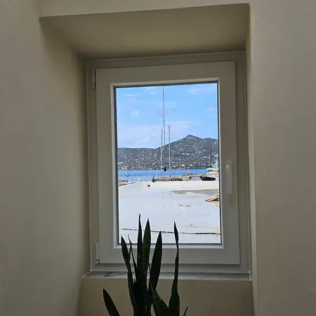 Semesterbostad Domus Marzou Limanaki